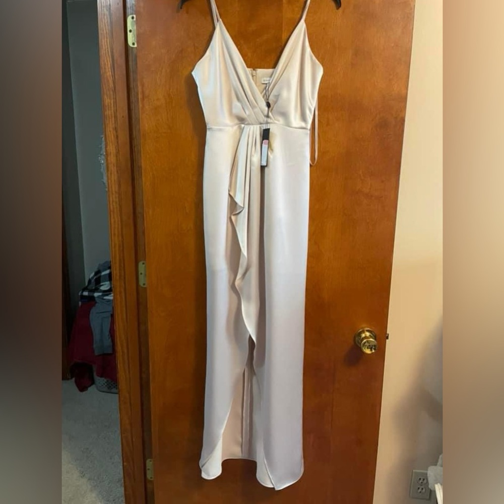 Gianni Bini gold dress size 2- NWT Never Worn